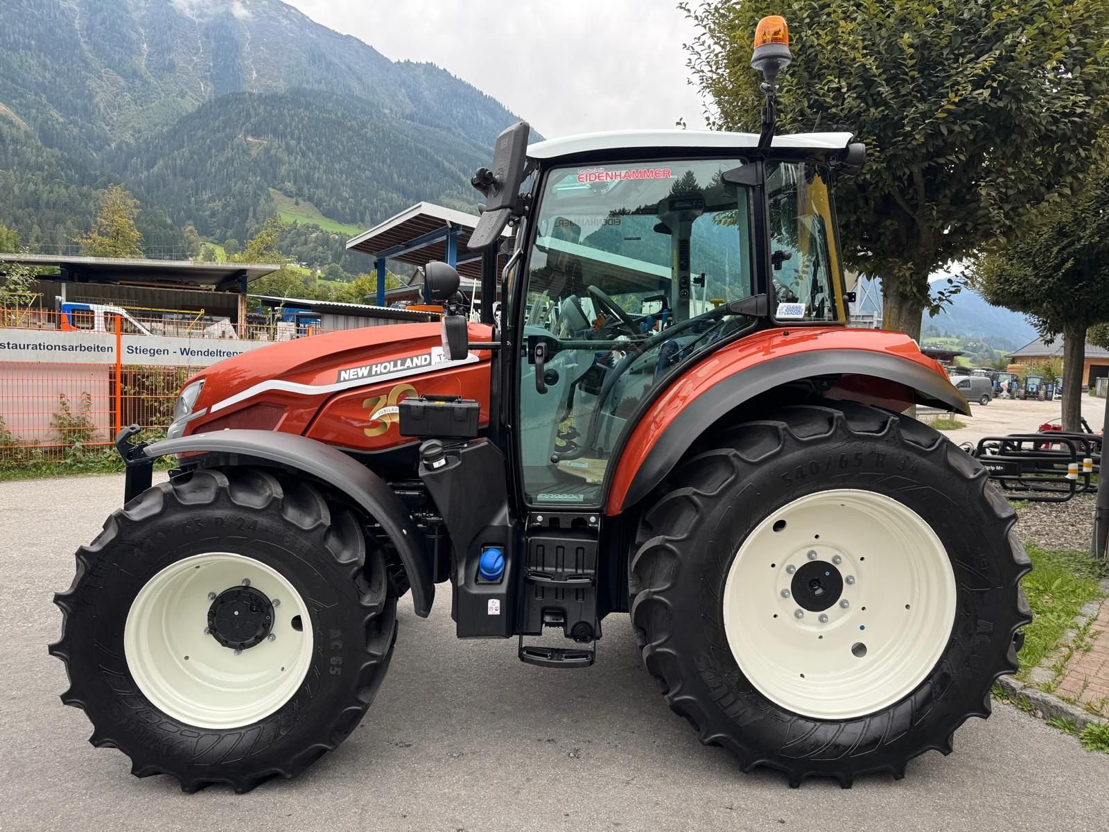 Traktor Türe ait New Holland T5.90 Dual Command, Neumaschine içinde Burgkirchen (resim 5)