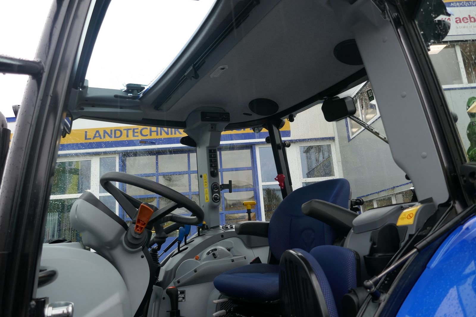 Traktor типа New Holland T5.90 Dual Command, Gebrauchtmaschine в Villach (Фотография 7)