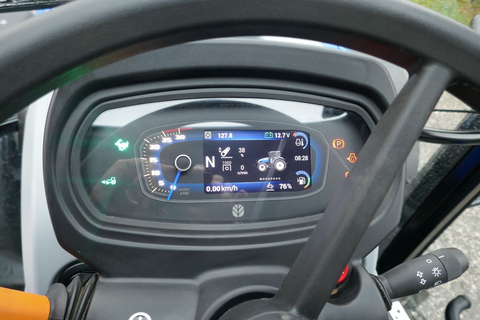 Traktor типа New Holland T5.90 Dual Command, Gebrauchtmaschine в Villach (Фотография 9)