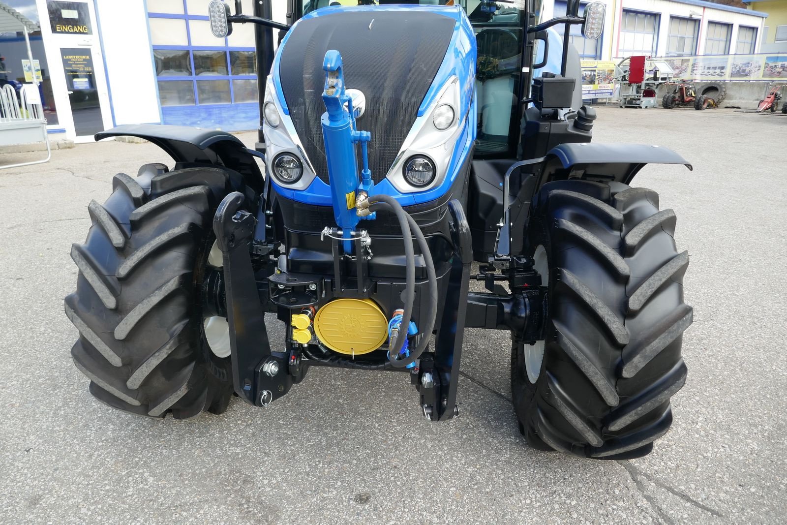 Traktor типа New Holland T5.90 Dual Command, Gebrauchtmaschine в Villach (Фотография 4)
