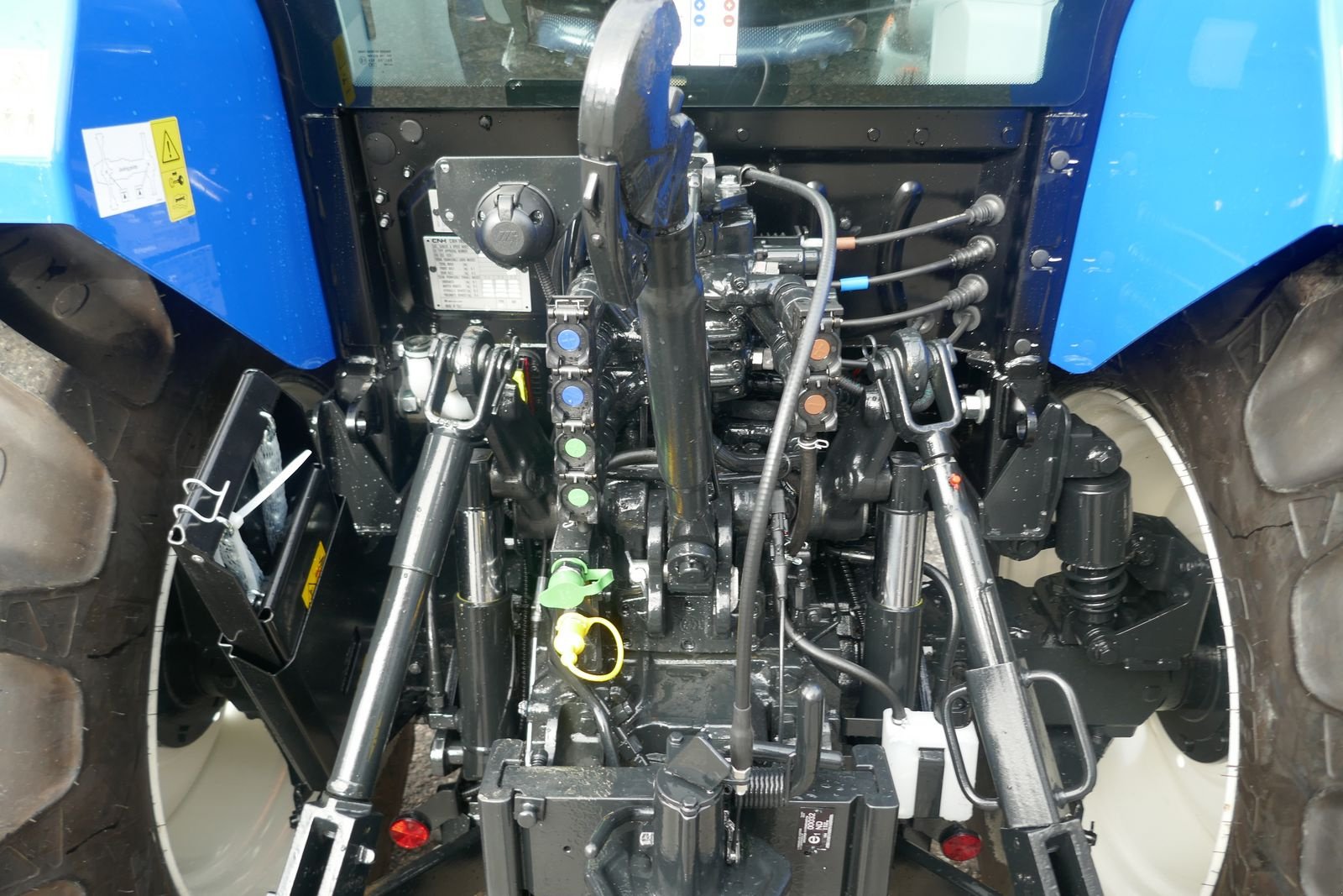 Traktor Türe ait New Holland T5.90 Dual Command, Gebrauchtmaschine içinde Villach (resim 4)