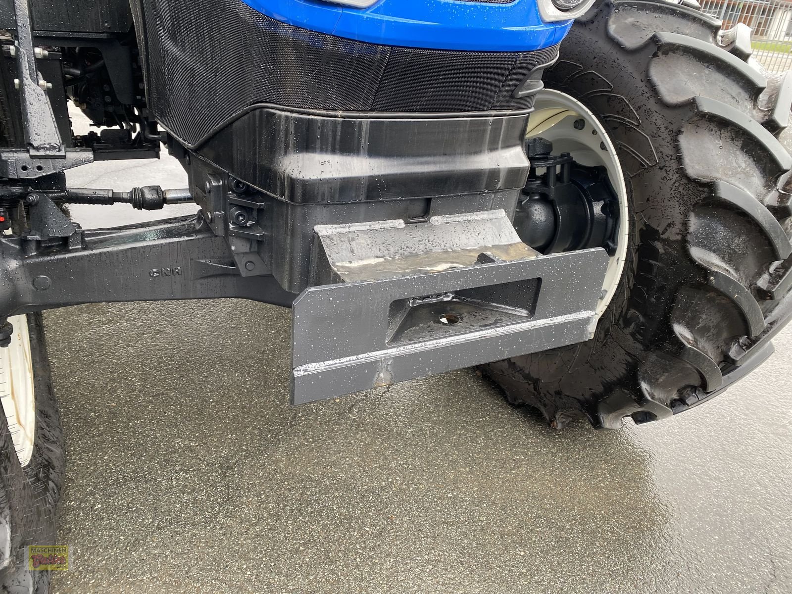 Traktor of the type New Holland T5.90 Dual Command, Neumaschine in Kötschach (Picture 16)