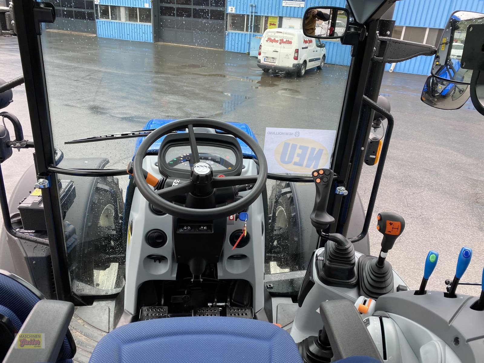 Traktor of the type New Holland T5.90 Dual Command, Neumaschine in Kötschach (Picture 21)
