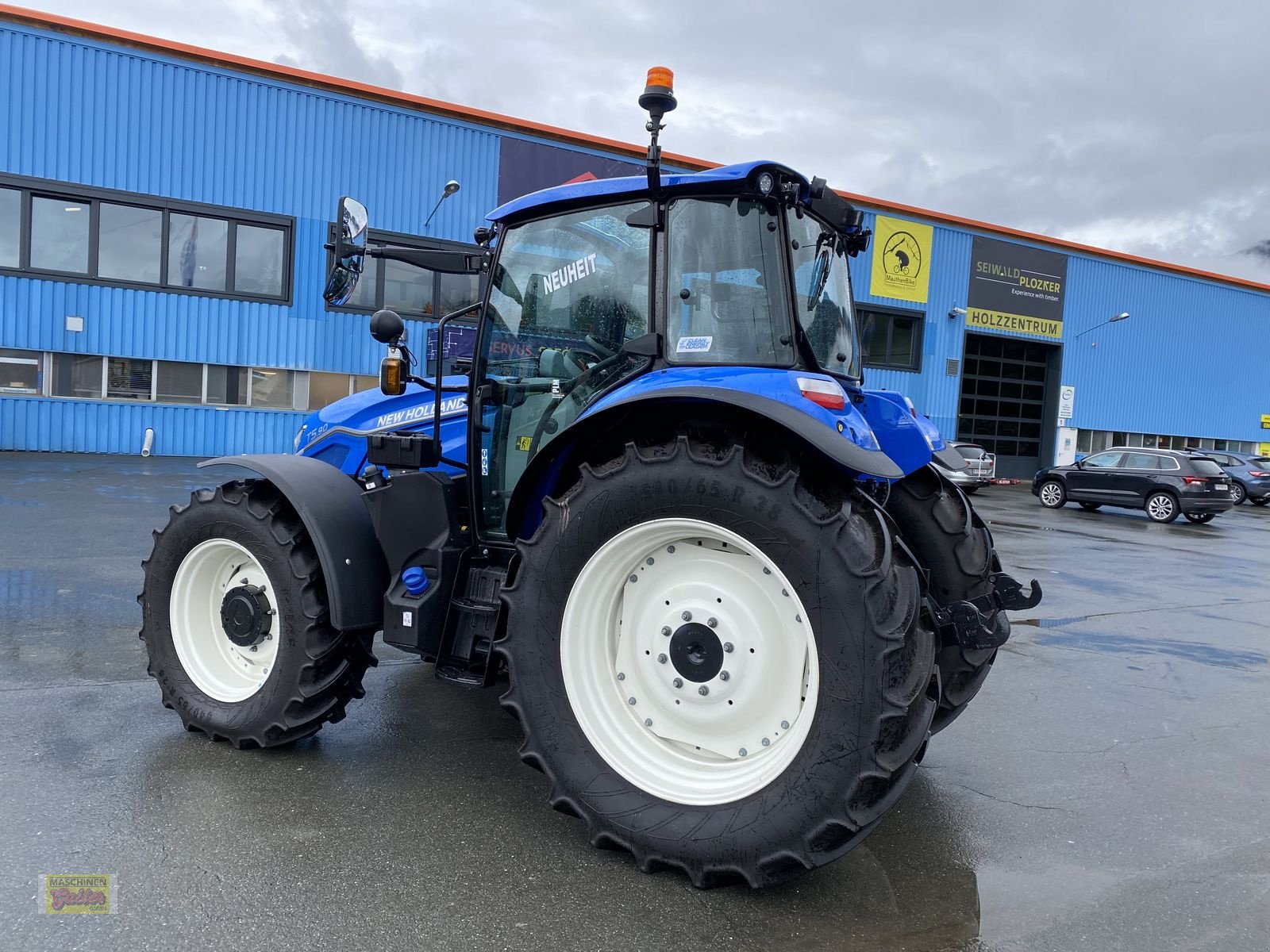 Traktor of the type New Holland T5.90 Dual Command, Neumaschine in Kötschach (Picture 3)