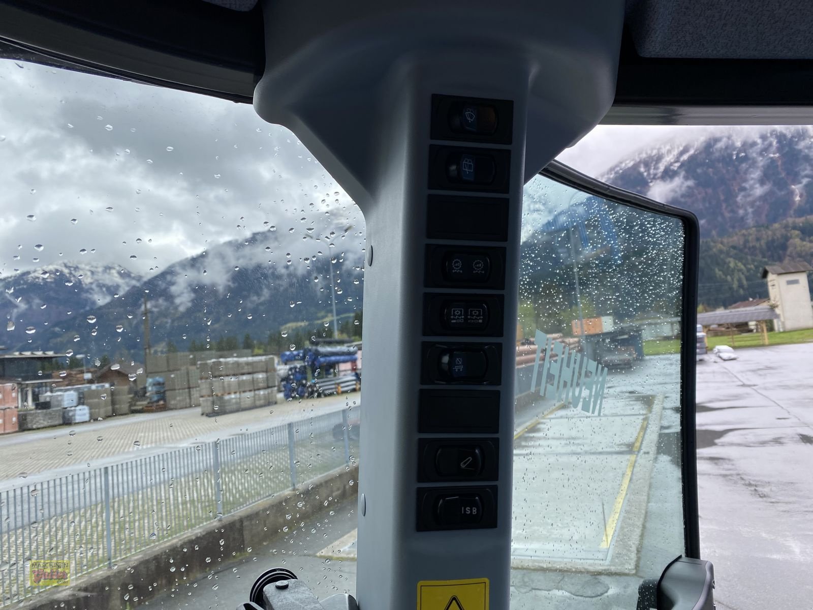 Traktor of the type New Holland T5.90 Dual Command, Neumaschine in Kötschach (Picture 24)