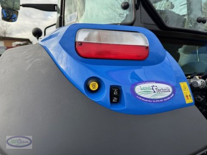 Traktor Türe ait New Holland T5.90 Dual Command, Neumaschine içinde Münzkirchen (resim 14)