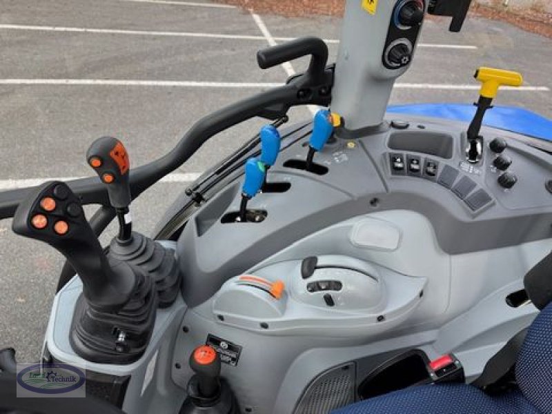 Traktor Türe ait New Holland T5.90 Dual Command, Neumaschine içinde Münzkirchen (resim 20)
