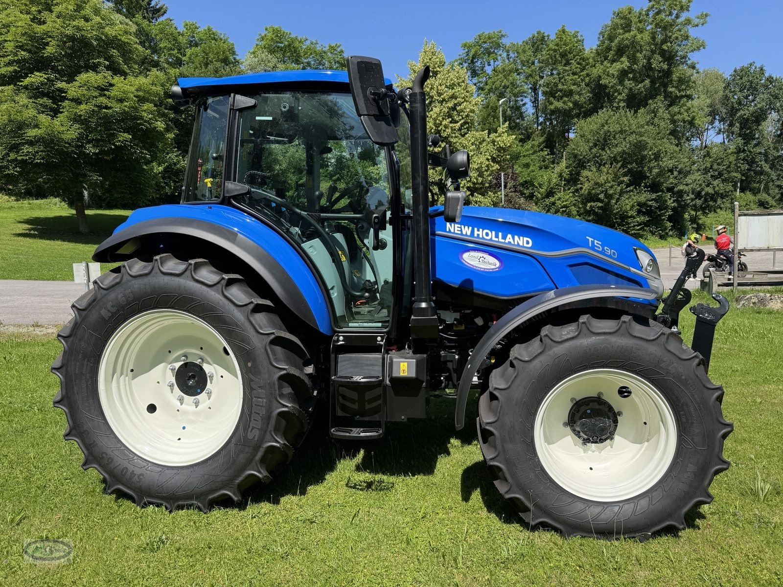 Traktor tipa New Holland T5.90 Dual Command, Neumaschine u Münzkirchen (Slika 4)