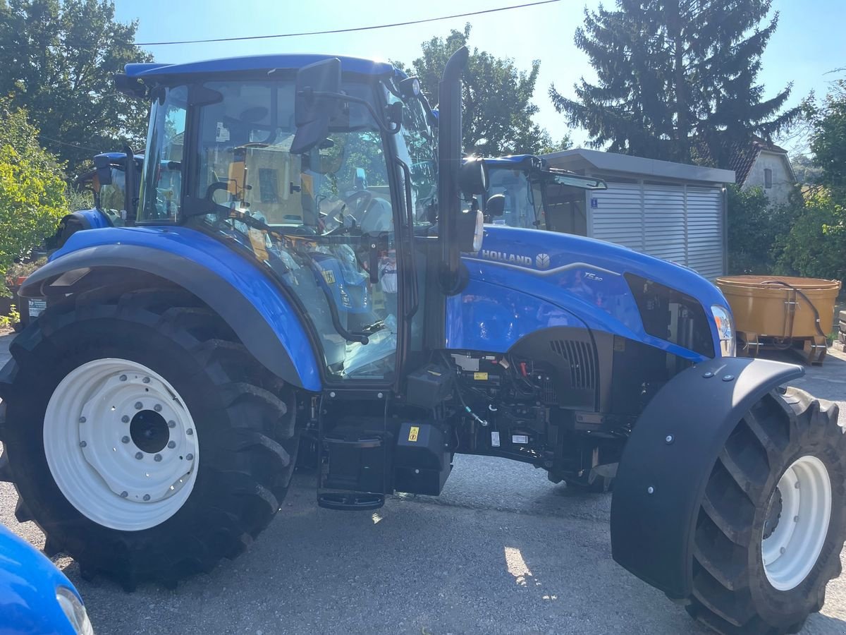 Traktor типа New Holland T5.90 Dual Command, Neumaschine в Obritzberg (Фотография 5)