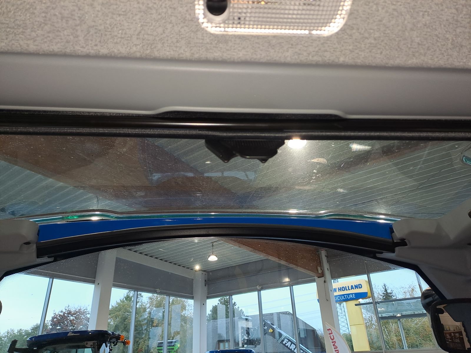 Traktor van het type New Holland T5.90 HILO 1.5 CAB, Vorführmaschine in Burgkirchen (Foto 18)