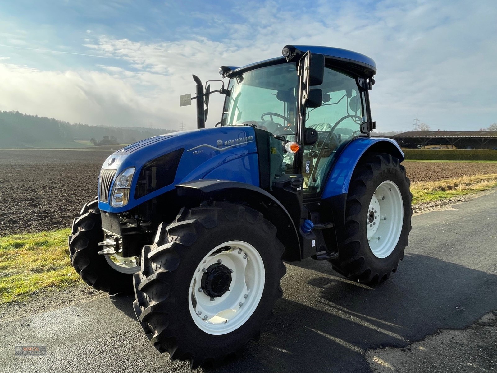 Traktor des Typs New Holland T5.90 S, Neumaschine in Lichtenfels (Bild 2)