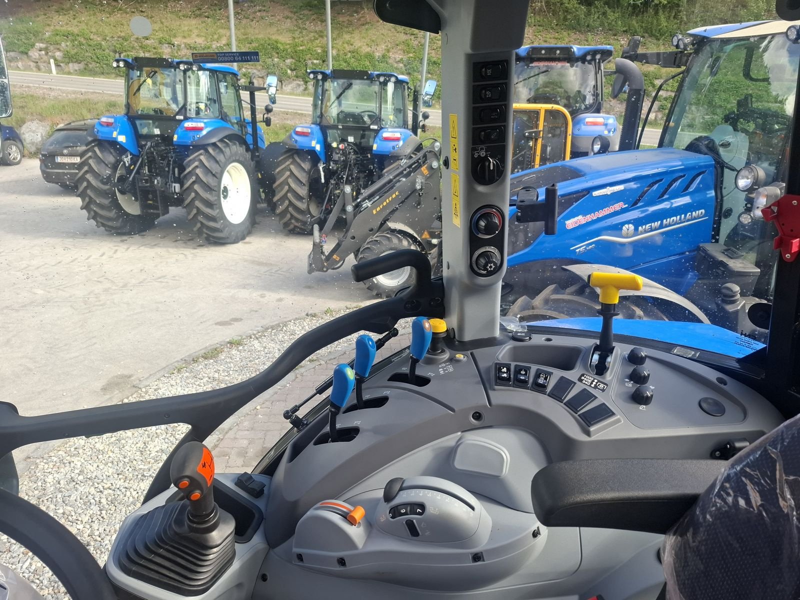 Traktor typu New Holland T5.90 Utility Dual Command, Gebrauchtmaschine v Burgkirchen (Obrázok 5)