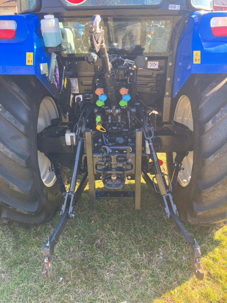 Traktor типа New Holland T5.90, Gebrauchtmaschine в Arbedo (Фотография 5)