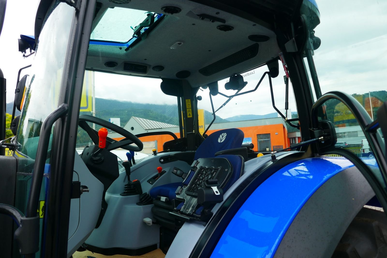 Traktor του τύπου New Holland T5.90S Powershuttle, Gebrauchtmaschine σε Villach (Φωτογραφία 10)