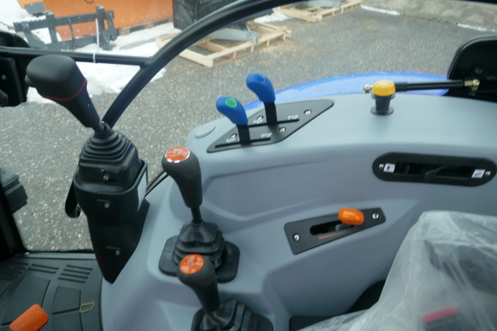 Traktor des Typs New Holland T5.90S Powershuttle, Gebrauchtmaschine in Villach (Bild 10)