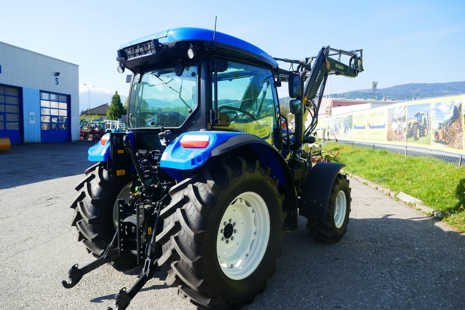 Traktor of the type New Holland T5.90S Powershuttle, Gebrauchtmaschine in Villach (Picture 14)