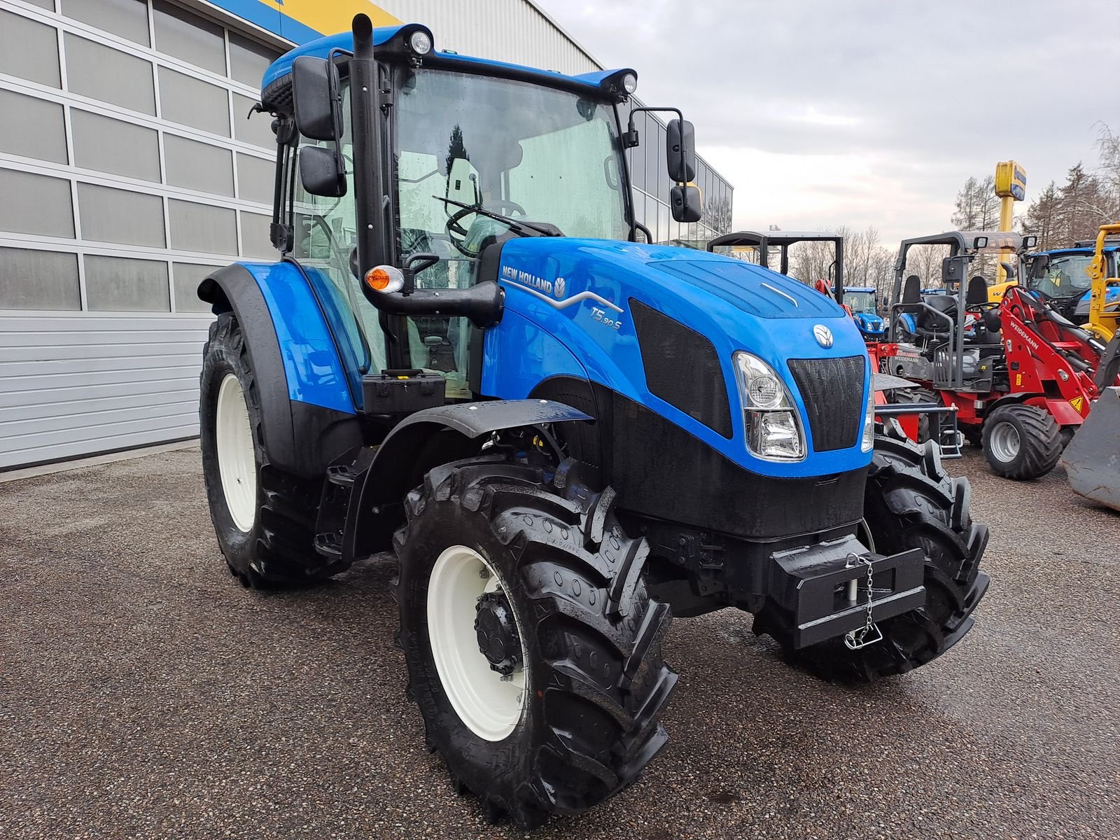 Traktor от тип New Holland T5.90S Synchro Shuttle, Neumaschine в Burgkirchen (Снимка 3)