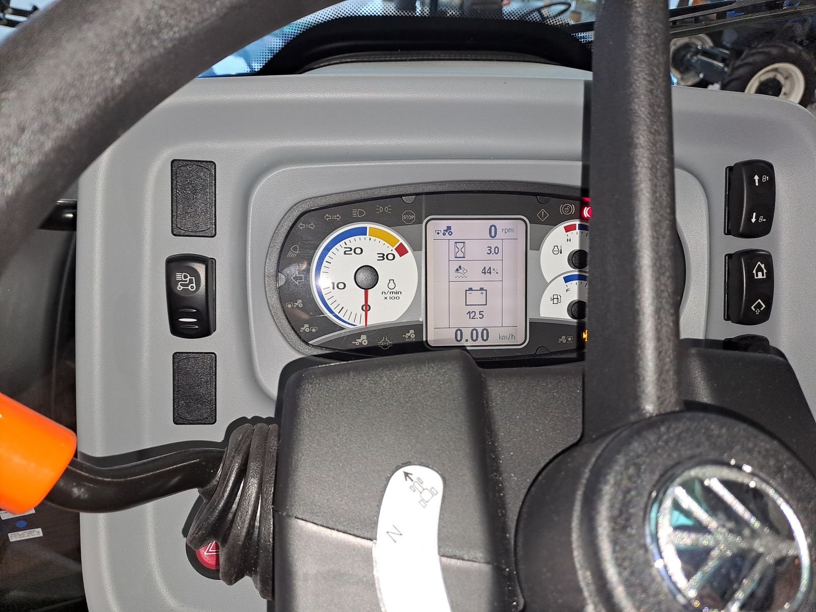 Traktor του τύπου New Holland T5.90S Synchro Shuttle, Neumaschine σε Burgkirchen (Φωτογραφία 17)