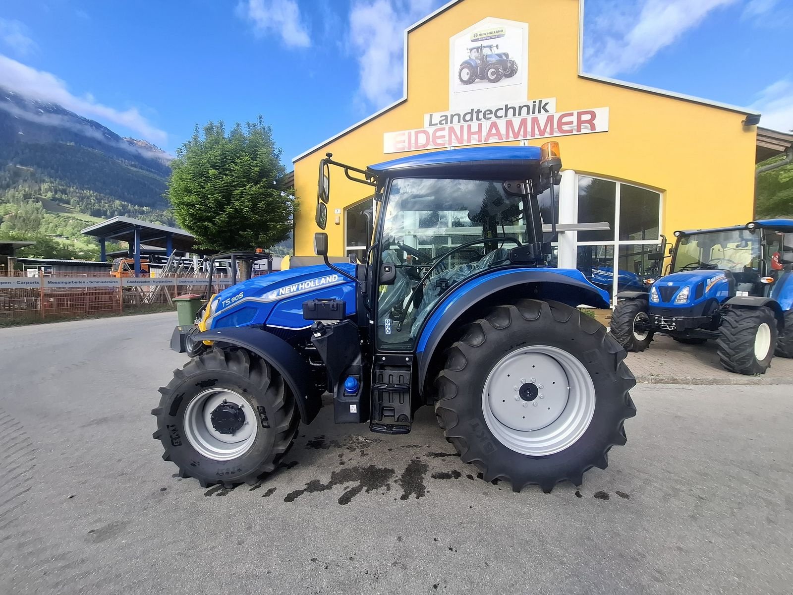 Traktor типа New Holland T5.90S Synchro Shuttle, Gebrauchtmaschine в Burgkirchen (Фотография 7)
