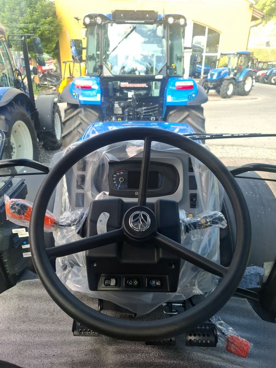 Traktor типа New Holland T5.90S Synchro Shuttle, Gebrauchtmaschine в Burgkirchen (Фотография 9)