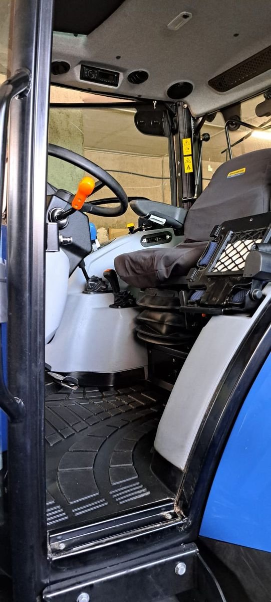 Traktor του τύπου New Holland T5.90S, Gebrauchtmaschine σε Burgkirchen (Φωτογραφία 4)