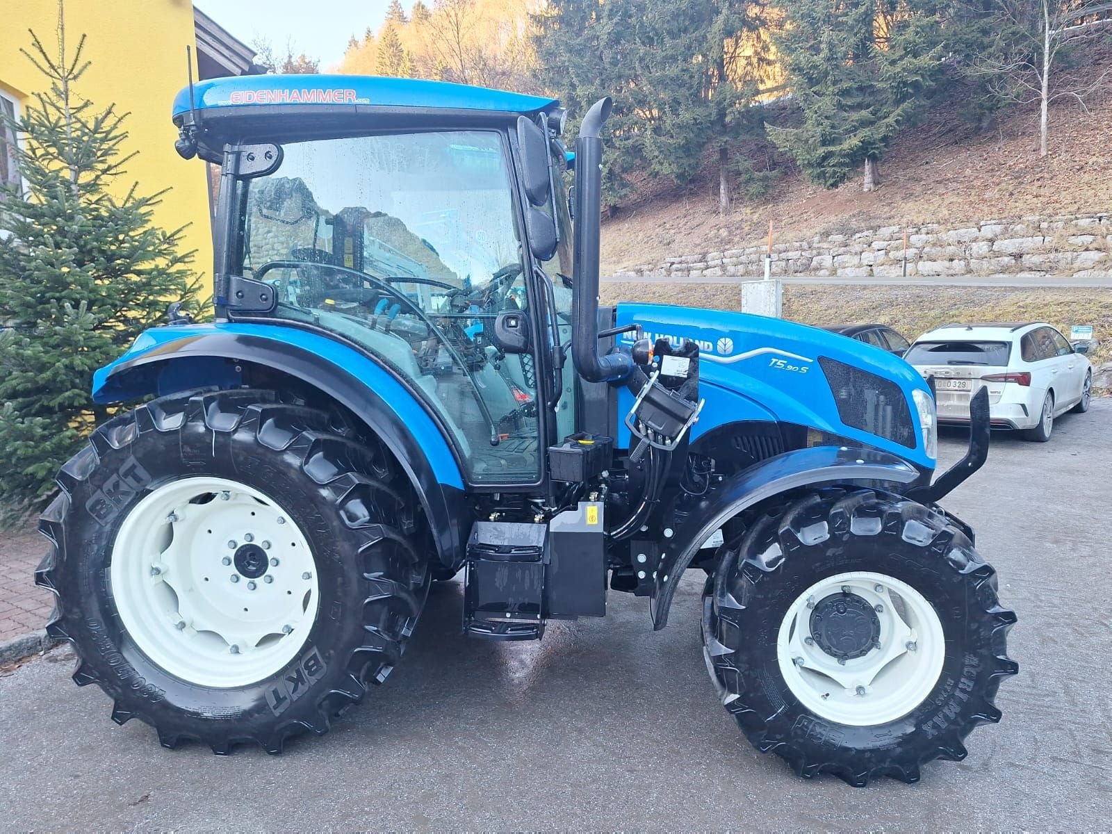Traktor типа New Holland T5.90S, Gebrauchtmaschine в Burgkirchen (Фотография 2)