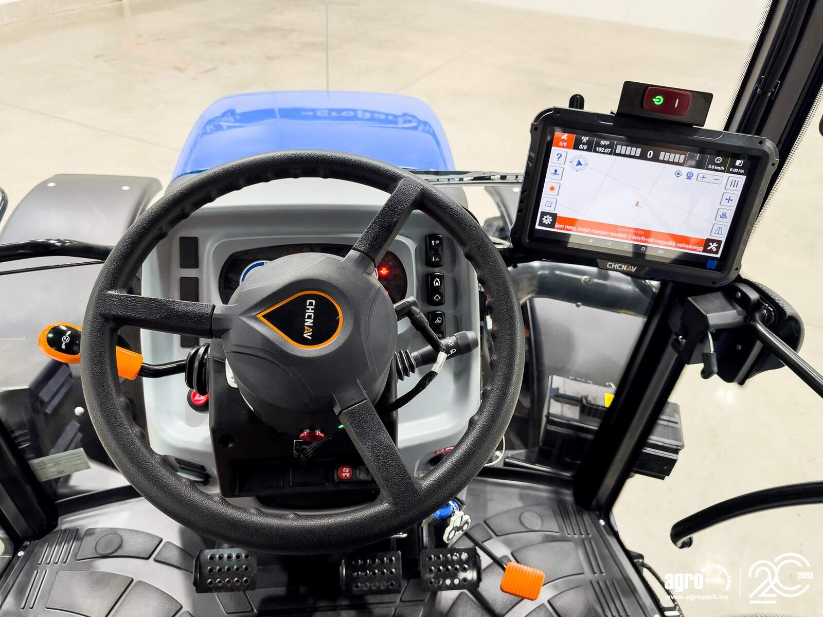 Traktor of the type New Holland T5.90S, Gebrauchtmaschine in Csengele (Picture 26)