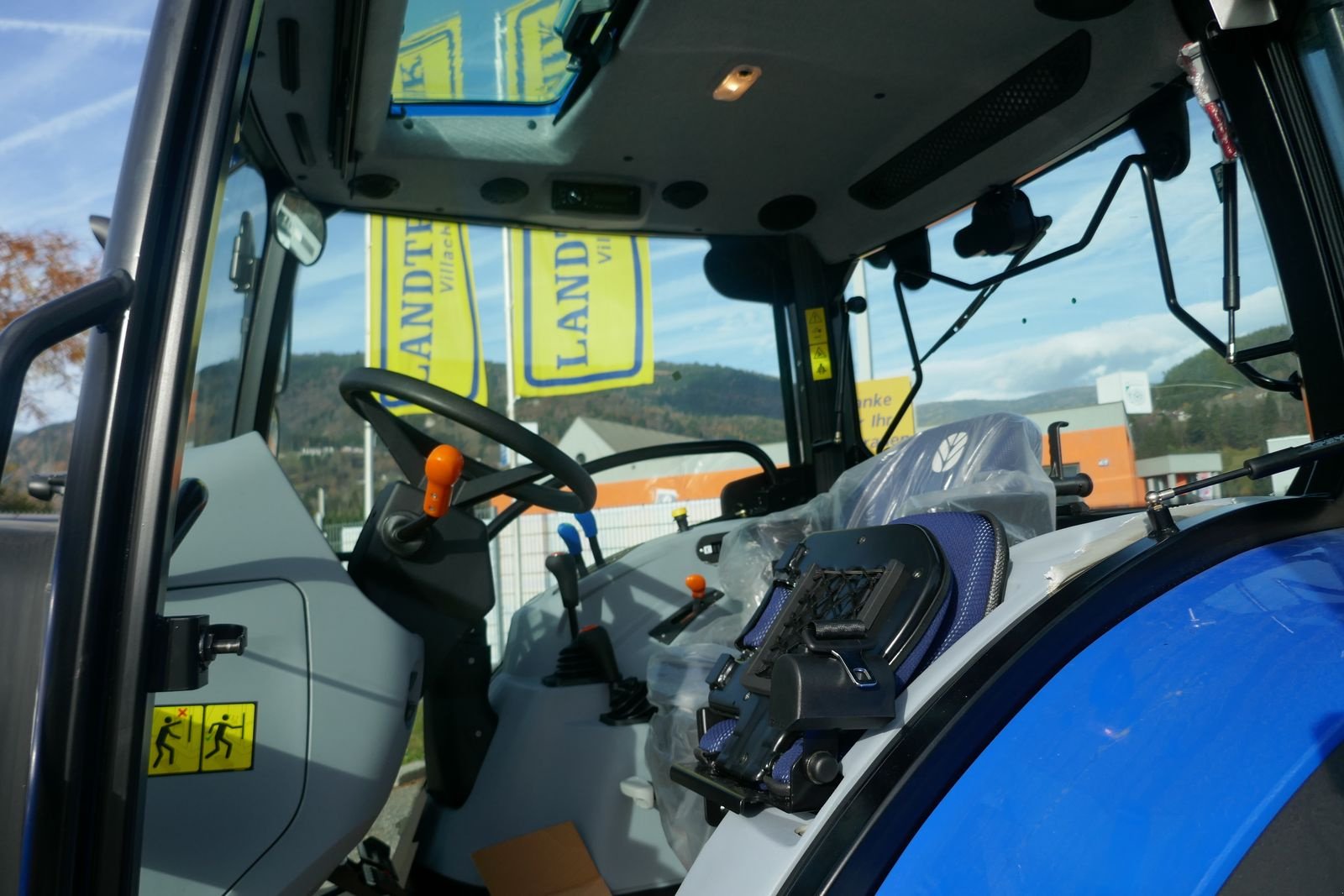 Traktor типа New Holland T5.90S, Gebrauchtmaschine в Villach (Фотография 11)