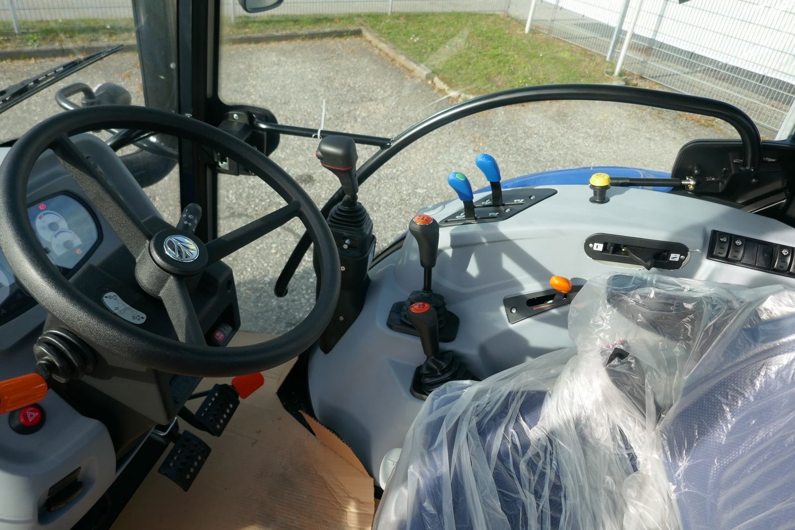 Traktor типа New Holland T5.90S, Gebrauchtmaschine в Villach (Фотография 12)