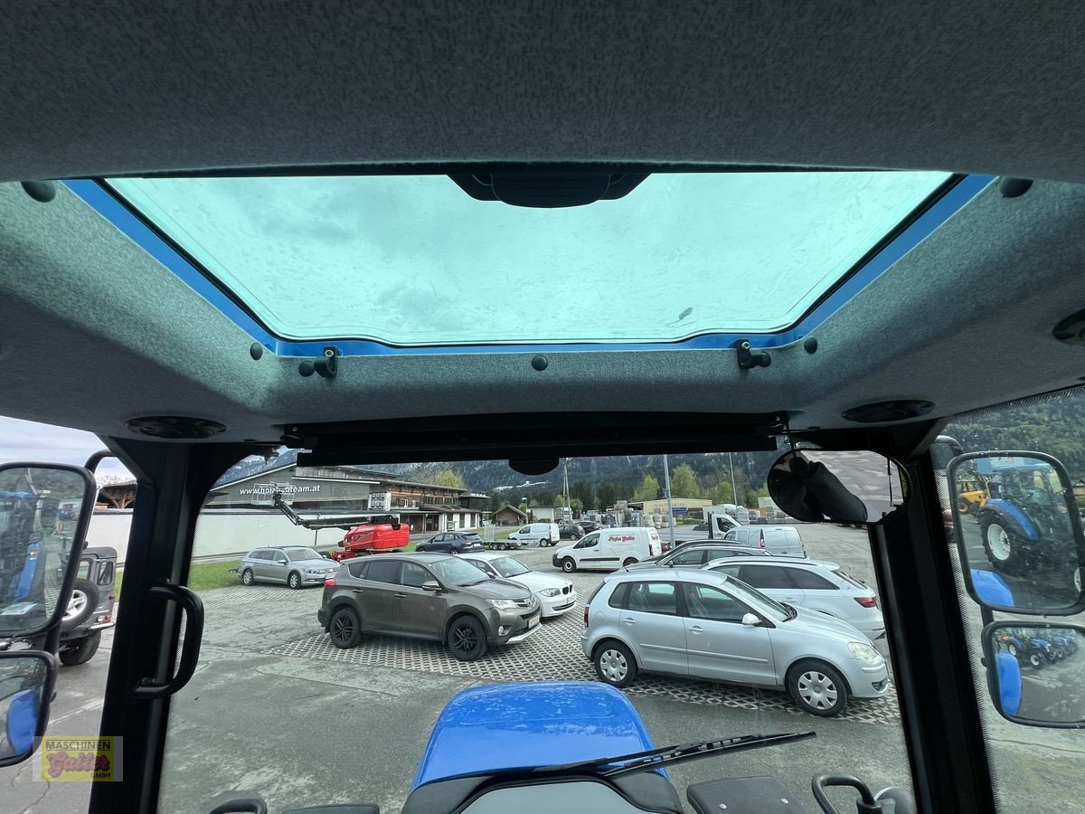 Traktor des Typs New Holland T5.90S, Neumaschine in Kötschach (Bild 19)