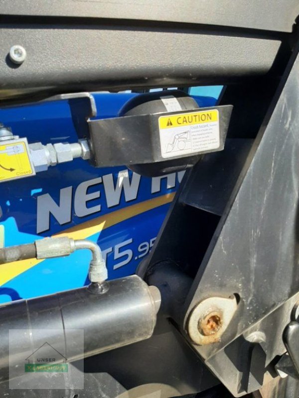 Traktor des Typs New Holland T5.95, Gebrauchtmaschine in Schlitters (Bild 8)