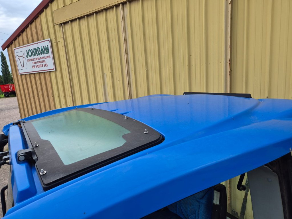 Traktor типа New Holland T5.95, Gebrauchtmaschine в MANDRES-SUR-VAIR (Фотография 10)