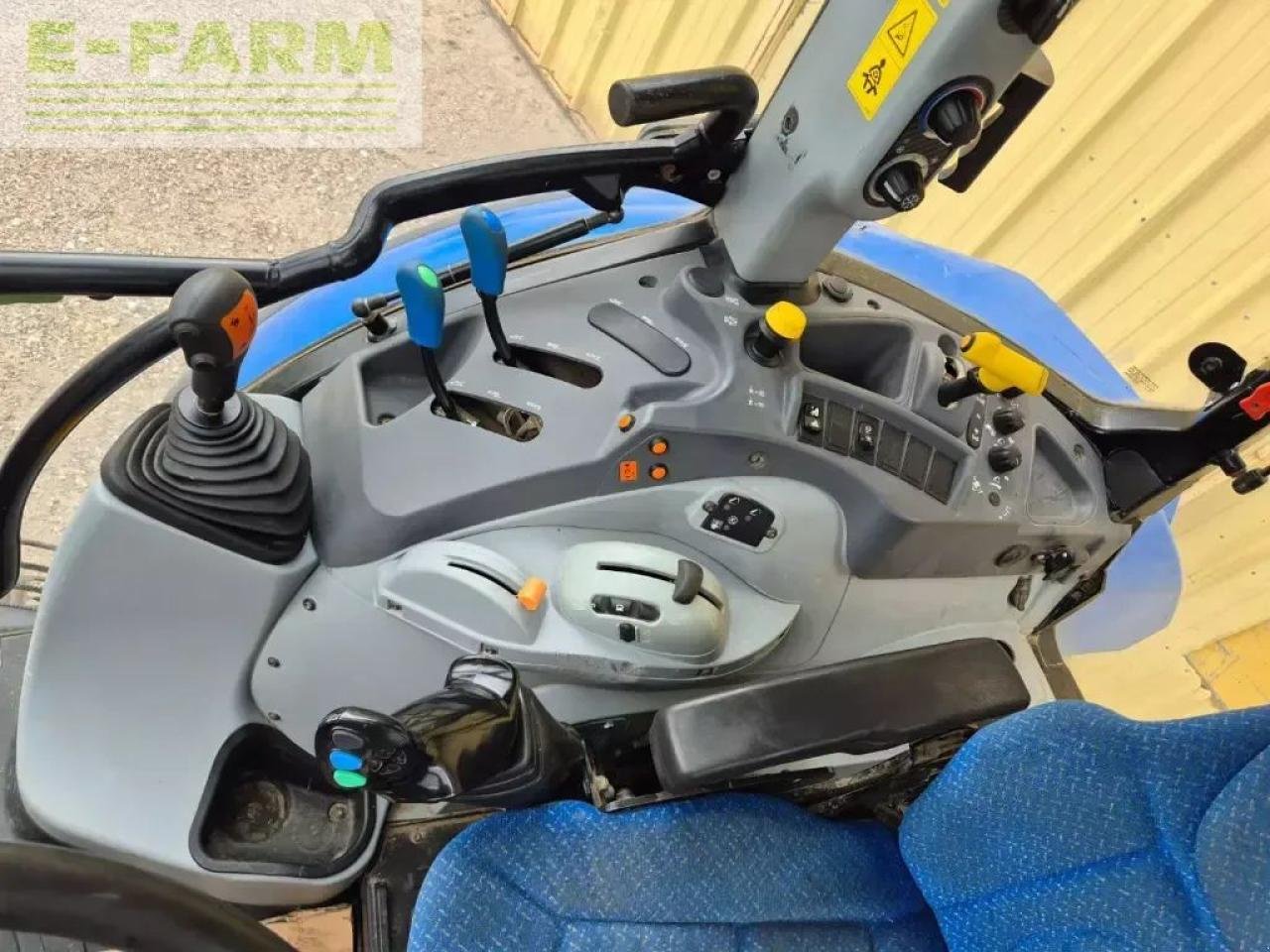 Traktor typu New Holland t5.95, Gebrauchtmaschine v CHAUVONCOURT (Obrázek 8)