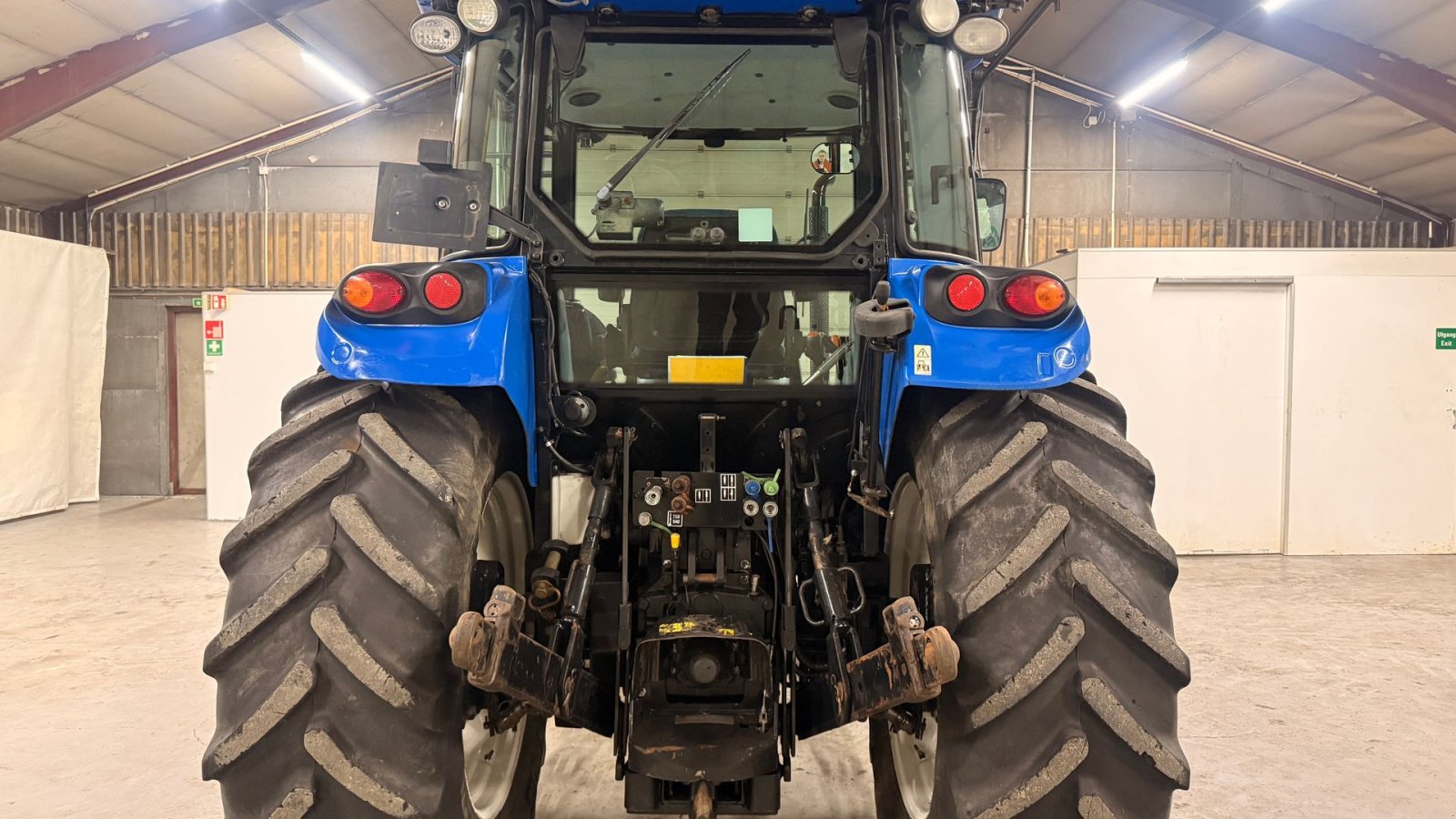 Traktor от тип New Holland T5.95, Gebrauchtmaschine в Ølen (Снимка 4)