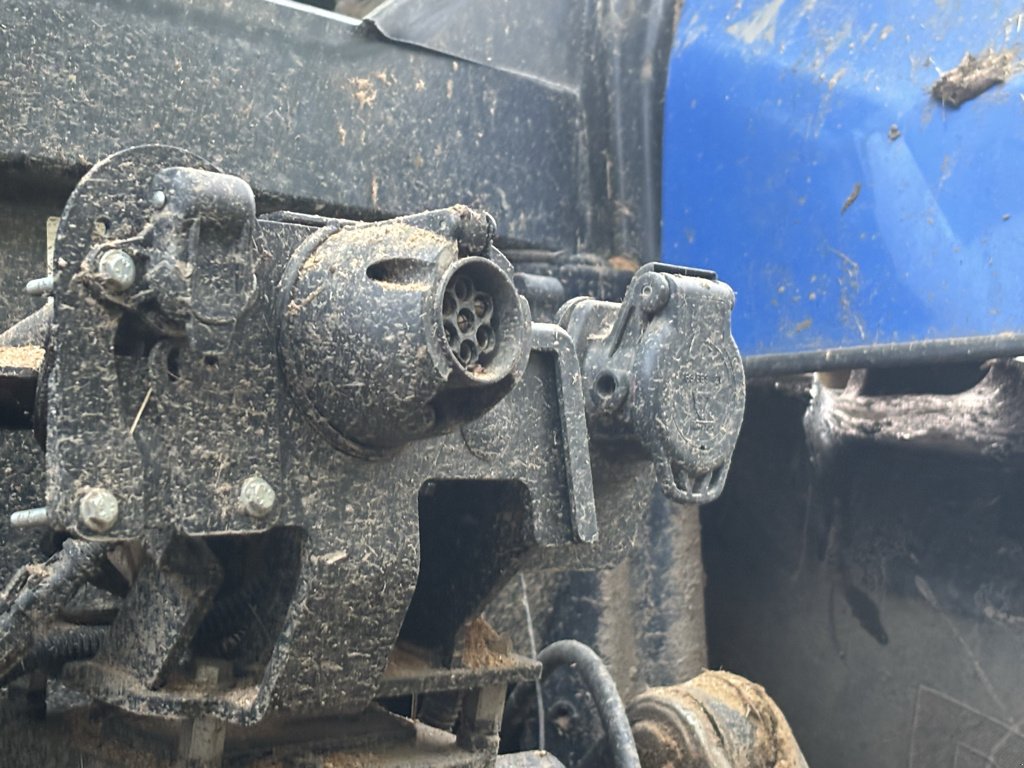 Traktor a típus New Holland T6 125 S, Gebrauchtmaschine ekkor: PIERRE BUFFIERE (Kép 8)