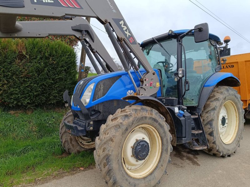 Traktor of the type New Holland T6 145 EC, Gebrauchtmaschine in Le Horps (Picture 1)