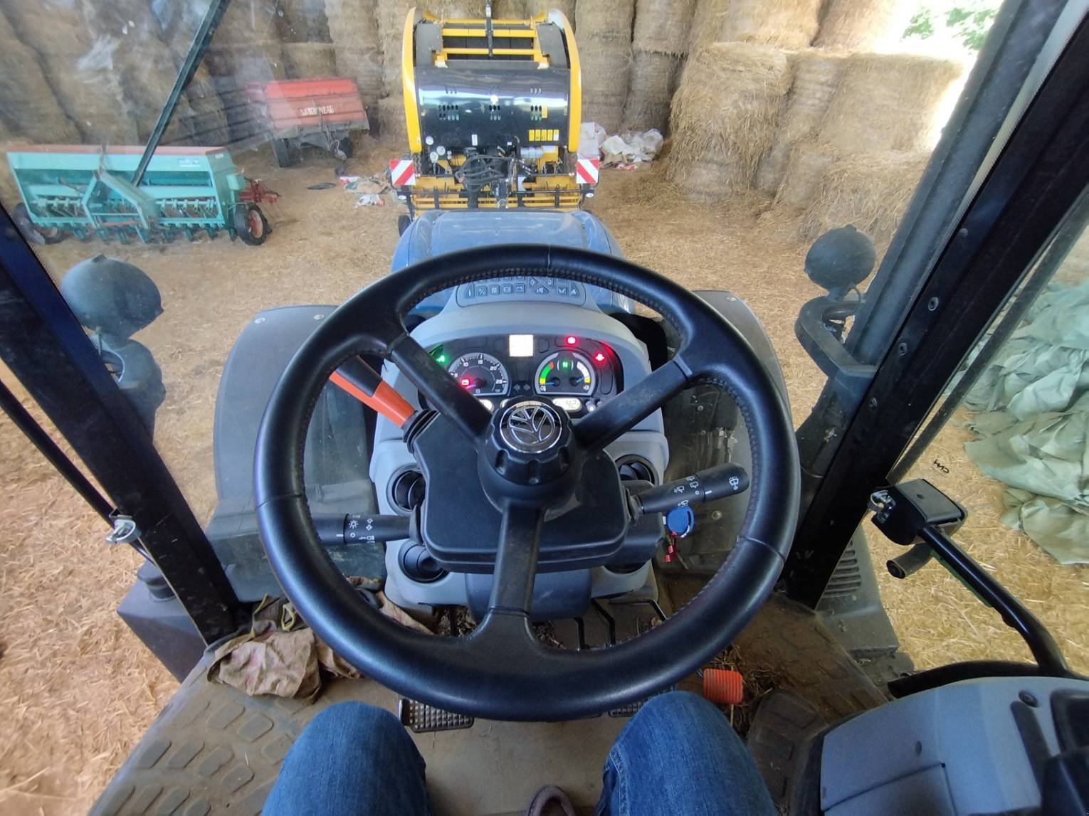 Traktor a típus New Holland T6 145 EC, Gebrauchtmaschine ekkor: Le Horps (Kép 3)