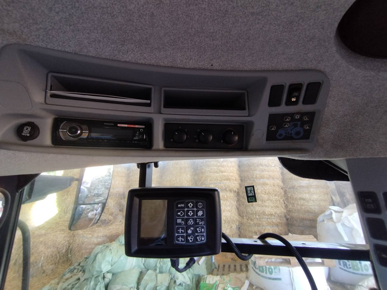 Traktor a típus New Holland T6 145 EC, Gebrauchtmaschine ekkor: Le Horps (Kép 10)