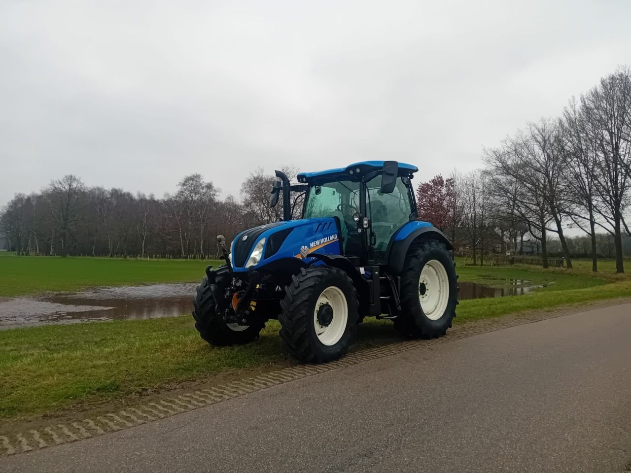 Traktor des Typs New Holland T6 .145, Gebrauchtmaschine in Dalfsen (Bild 2)