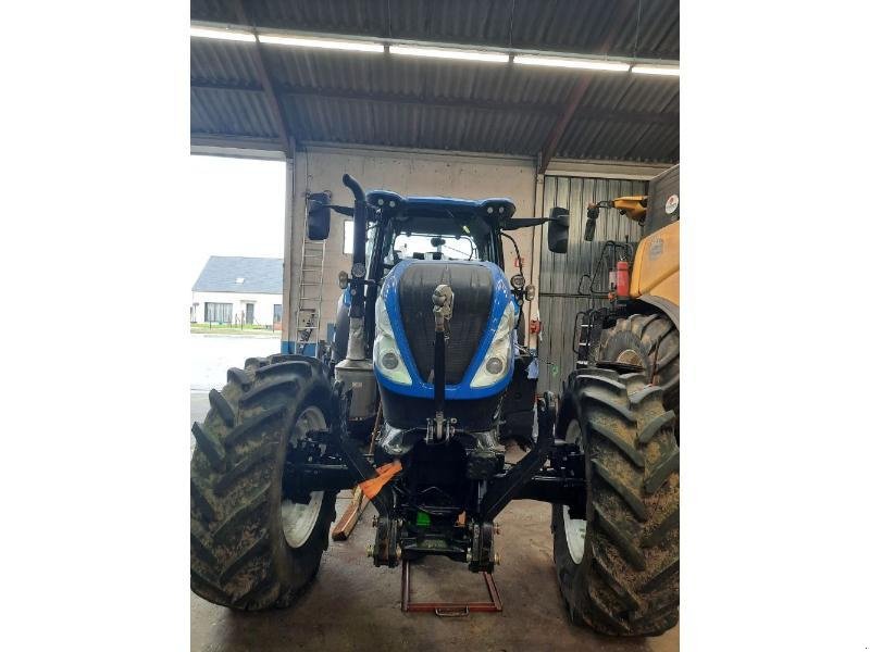 Traktor типа New Holland T6-145EC, Gebrauchtmaschine в ANTIGNY (Фотография 1)