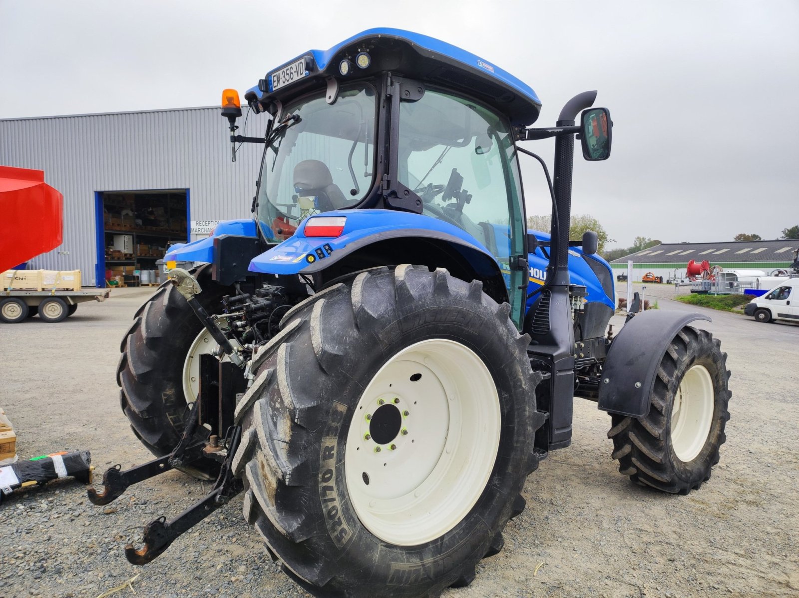 Traktor типа New Holland T6 155 AC, Gebrauchtmaschine в Laval (Фотография 5)