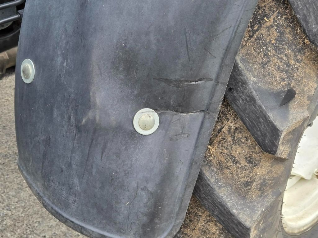 Traktor του τύπου New Holland T.6 155 DC, Gebrauchtmaschine σε MAYENNE (Φωτογραφία 7)