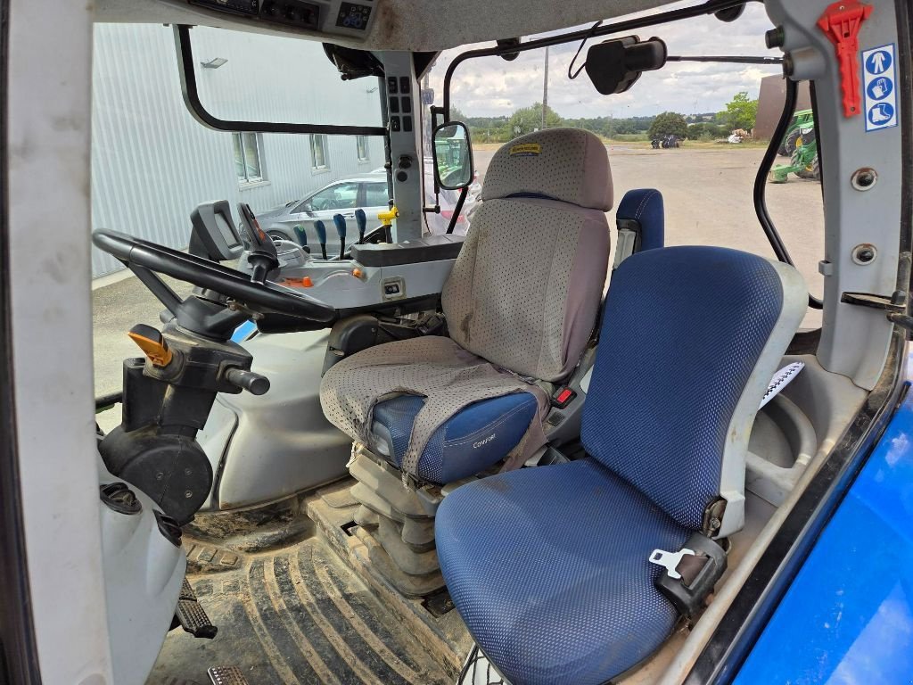 Traktor του τύπου New Holland T.6 155 DC, Gebrauchtmaschine σε MAYENNE (Φωτογραφία 8)