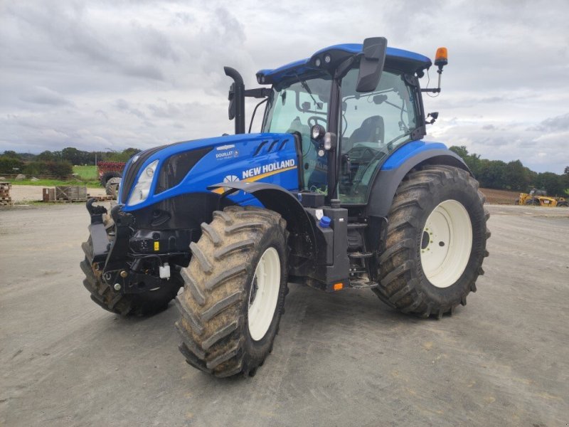 Traktor of the type New Holland T6 180 AC, Gebrauchtmaschine in Le Horps (Picture 1)