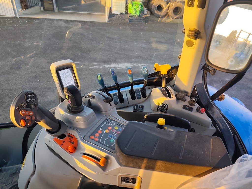 Traktor vrste New Holland T6 180 DYNAMIC CDE, Gebrauchtmaschine v Le Horps (Slika 9)