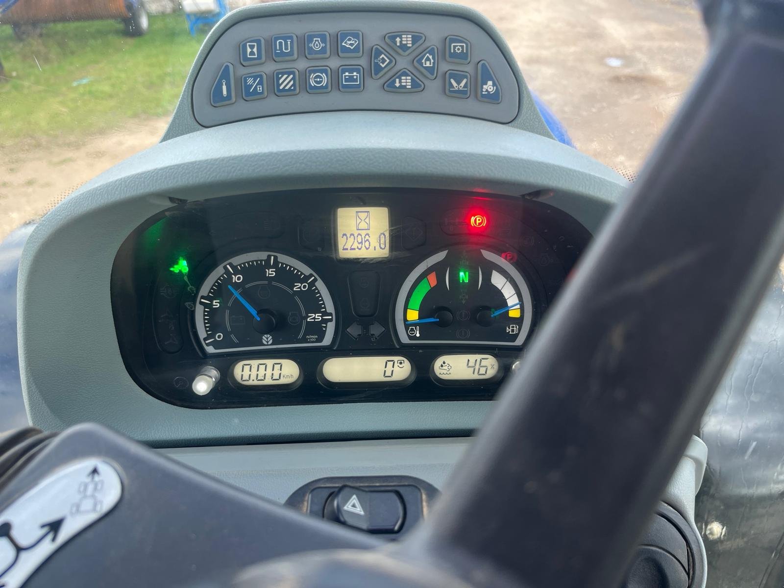 Traktor del tipo New Holland T6 180 DYNAMIC CDE, Gebrauchtmaschine In Le Horps (Immagine 7)