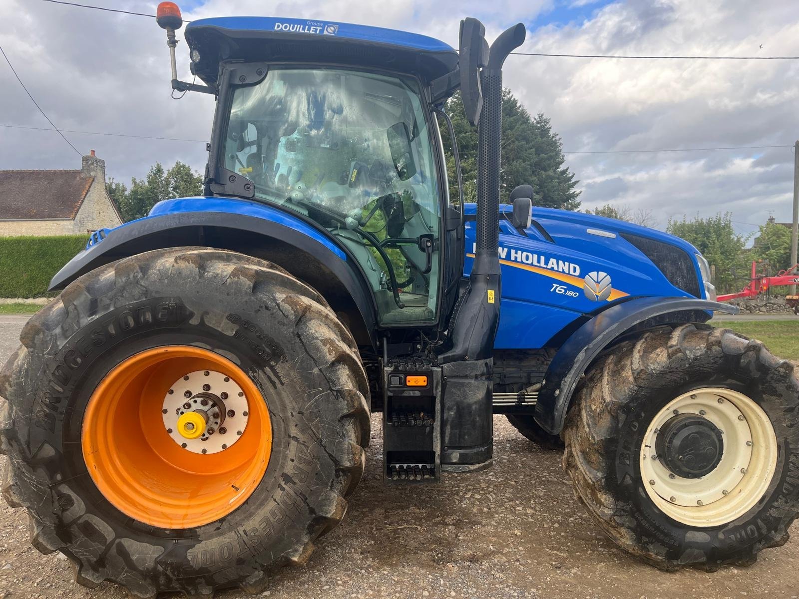 Traktor typu New Holland T6 180 DYNAMIC CDE, Gebrauchtmaschine w Le Horps (Zdjęcie 2)