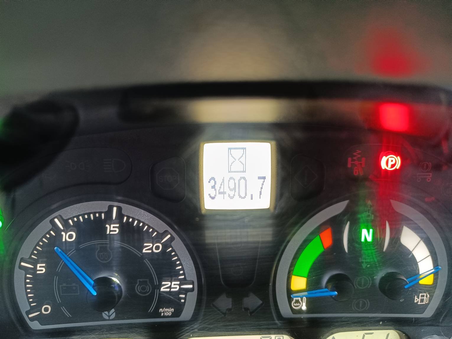 Traktor типа New Holland T6 180 DYNAMIC CDE, Gebrauchtmaschine в Le Horps (Фотография 5)