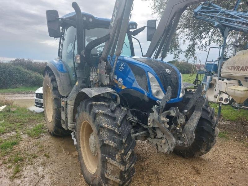 Traktor typu New Holland T6-180E, Gebrauchtmaschine v CHAUMONT (Obrázek 1)