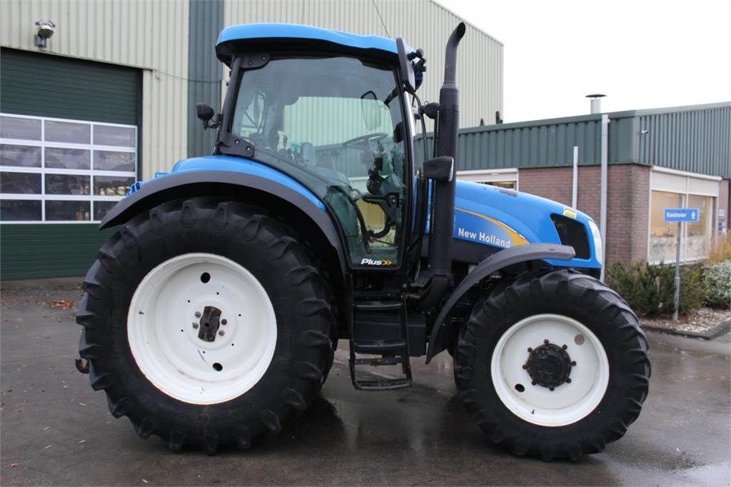 Traktor van het type New Holland T6010 Plus, Gebrauchtmaschine in Bant (Foto 4)